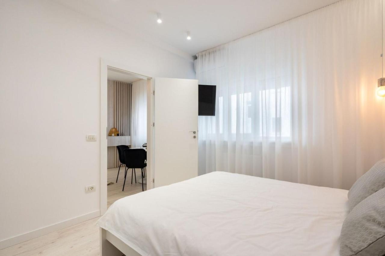 Apartamento Victoria Charm Bucarest Exterior foto